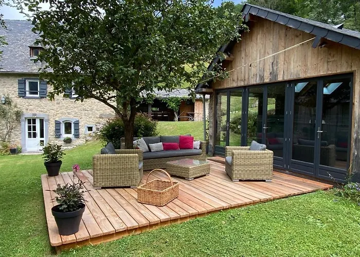 Le Domaine De Castille - Chalet Pyreneen De Charme - Spa De Nage