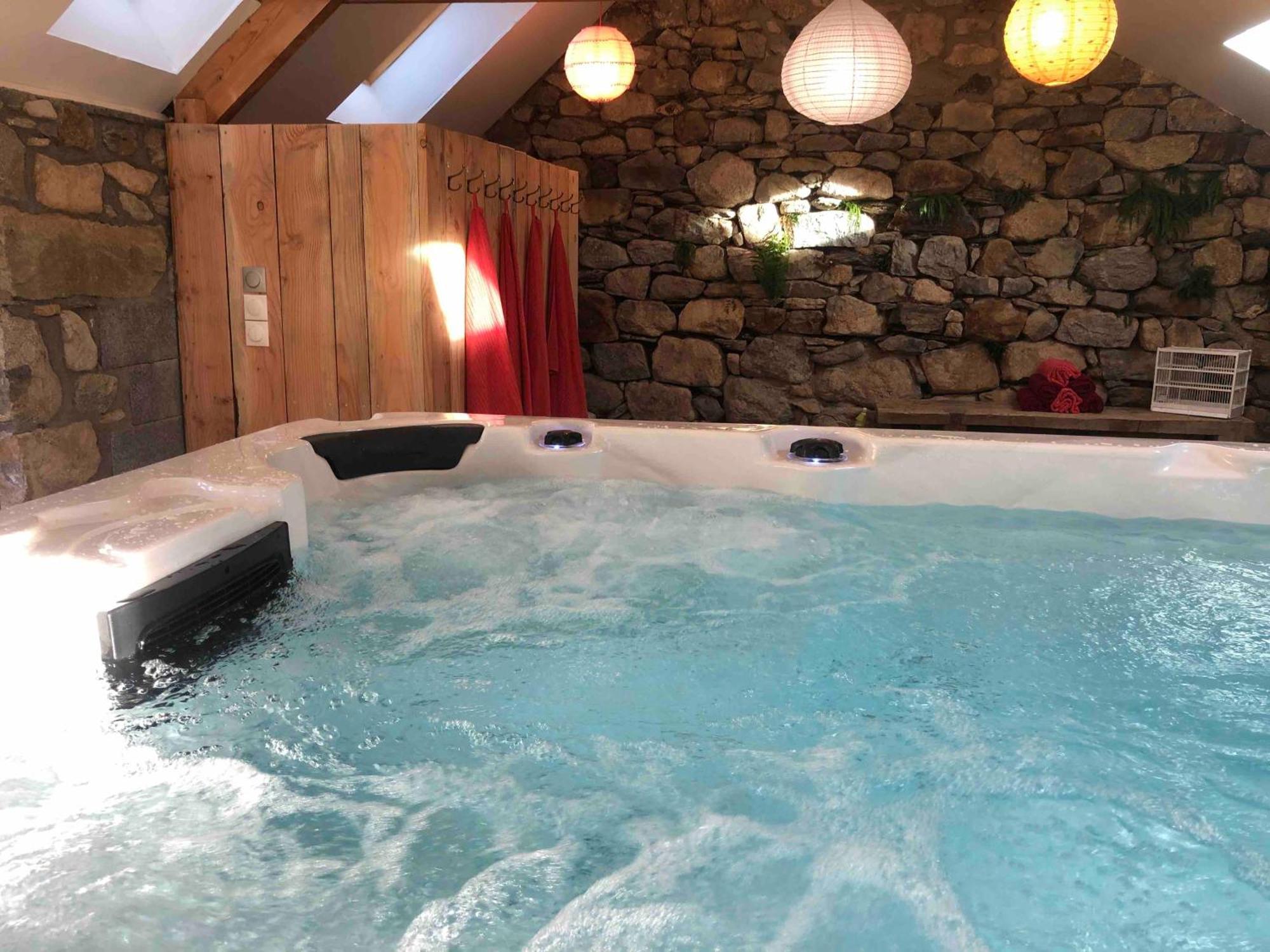 Le Domaine De Castille - Pyreneen De Charme - De Nage Villa *